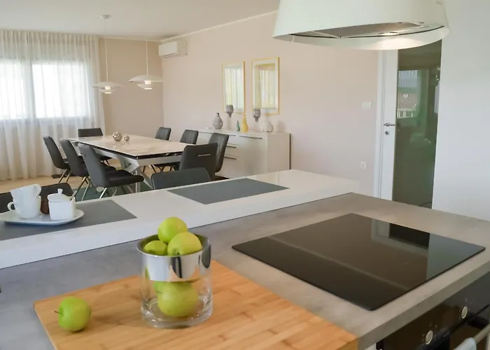 Rova * マリンスカ